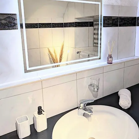 Appartement Neu! Moderner Bayrischer Flair Vor Pilatushaus