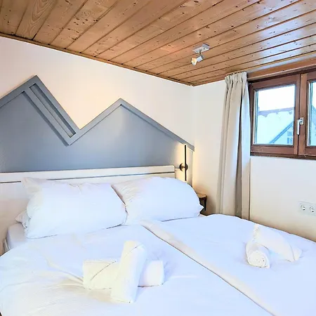 Neu! Moderner Bayrischer Flair Vor Pilatushaus Appartement