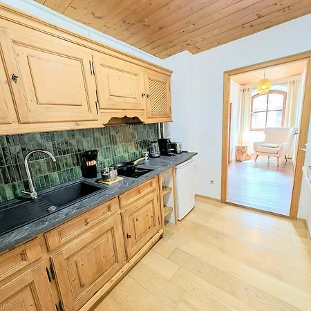 Neu! Moderner Bayrischer Flair Vor Pilatushaus Appartement *