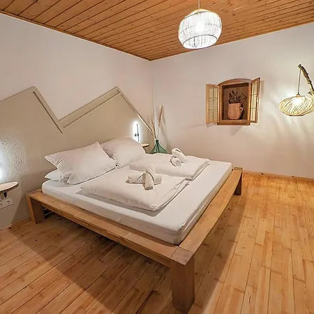 Neu! Moderner Bayrischer Flair Vor Pilatushaus اوبرامرغو