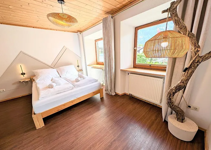 Neu! Moderner Bayrischer Flair Vor Pilatushaus Apartamento Oberammergau