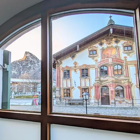 Neu! Moderner Bayrischer Flair Vor Pilatushaus Apartment