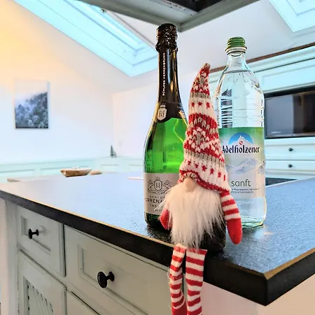 Appartement Neu! Moderner Bayrischer Flair Vor Pilatushaus